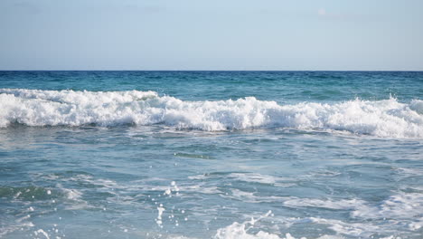 Sea-waves-at-the-beach