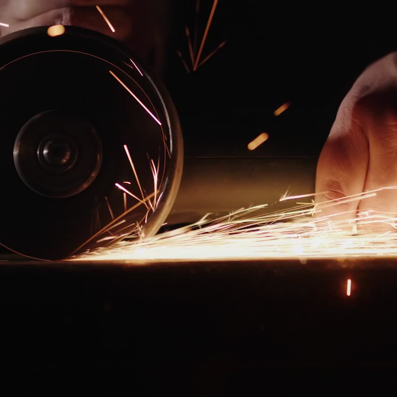 herramienta eléctrica manual muele 1