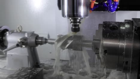 máquina de fresado cnc para metalurgia. corte de metal tecnología de procesamiento moderna.