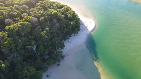 Bird's-Eye-View-Of-Tallebudgera-Creek-And-Echo-Beach-At-Burleigh-Heads-In-Queensland,-Australia