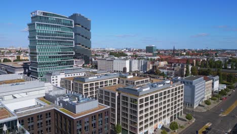 Berlín-El-Verano-Ciudad-Rascacielos-Edificio-De-Oficinas