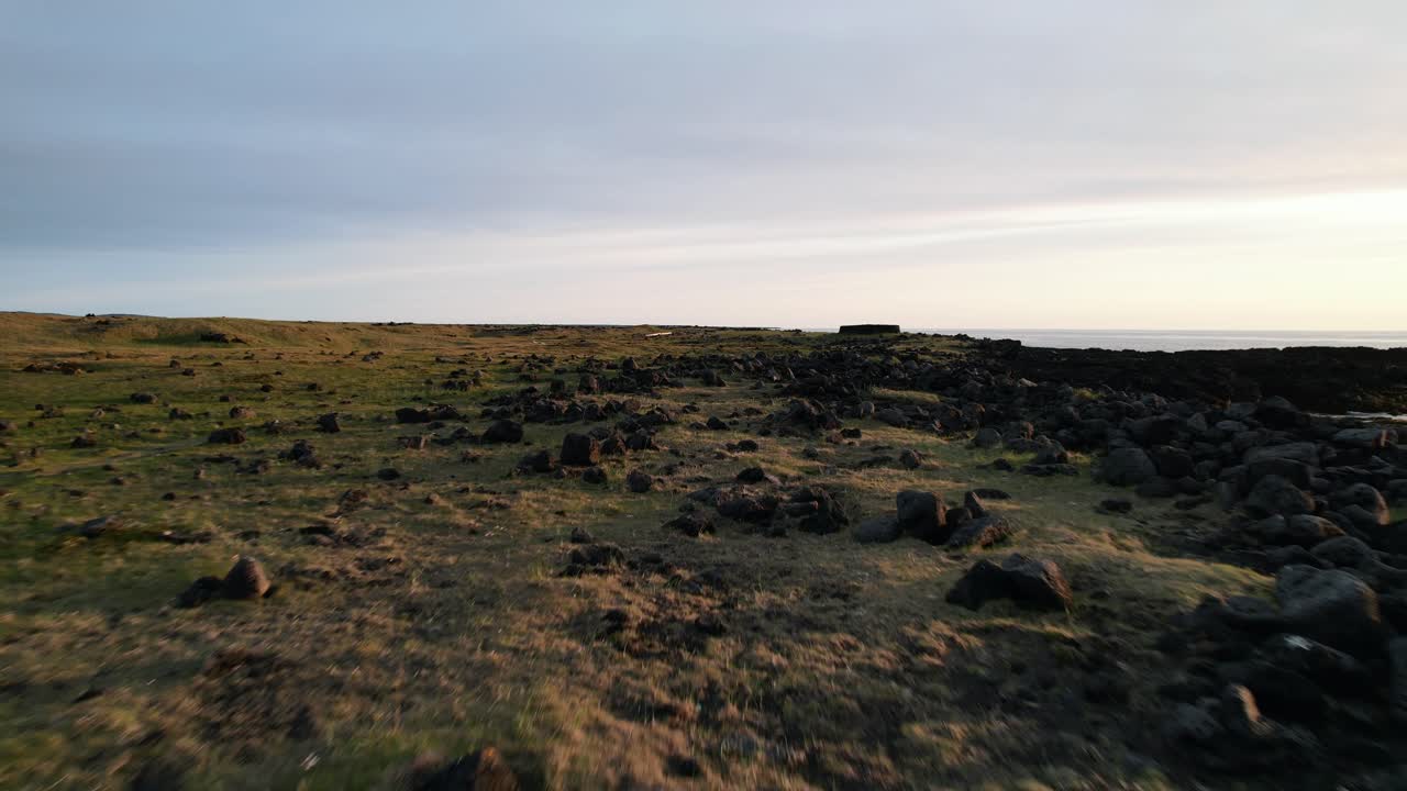 Terreno roccioso vulcanico dell'Islanda