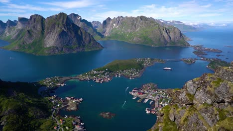 Panorama-Islas-Del-Archipiélago-De-Lofoten