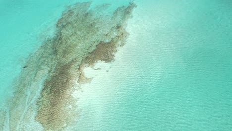 arrecife de arena - playa de balos, creta, grecia