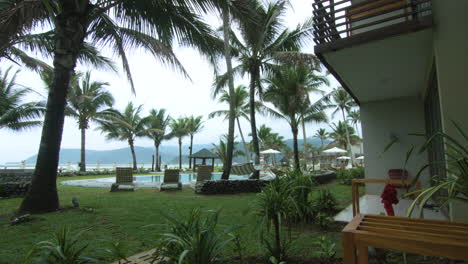 toma amplia de un resort con hermosa vista 4k