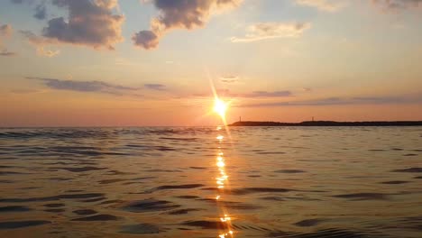 Schöner-Sonnenuntergang-Am-Meer,-Zeitlupe