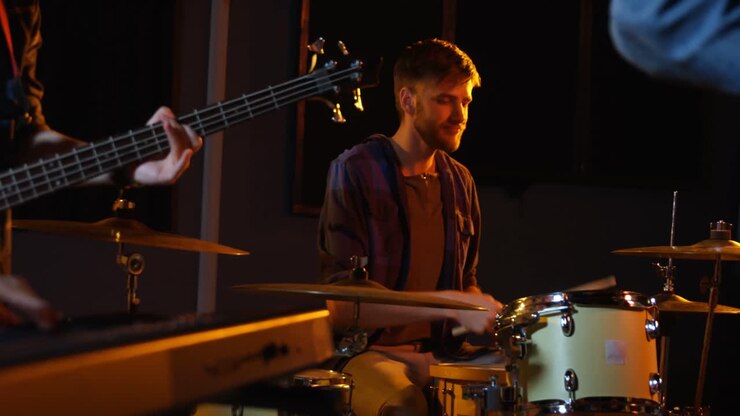 Band che si esibisce in studio