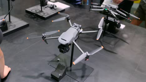 drones y tecnología de cámaras de dji en el ifa berlin 2024 en messe berlin, alemania