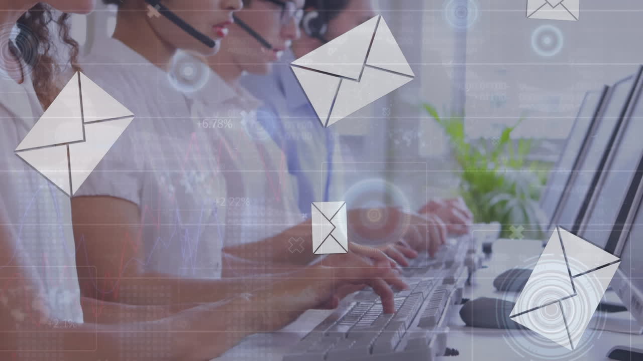 Animazione di una rete di connessioni e icone su persone che indossano cuffie telefoniche.