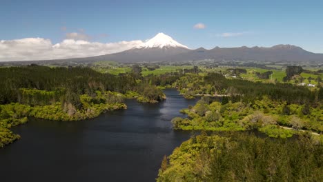 Mangamahoe-Lake,-scenic-view-of-iconic-Taranaki-volcano