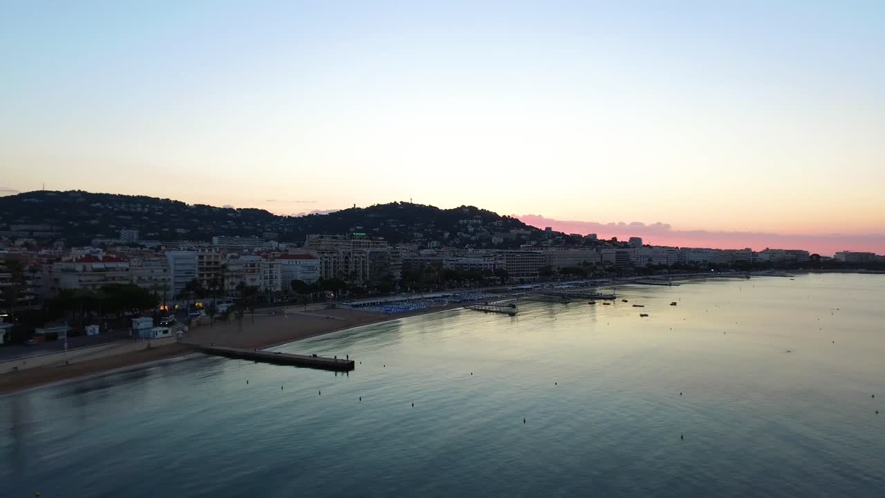 Cannes, vista aerea sulla Croisette