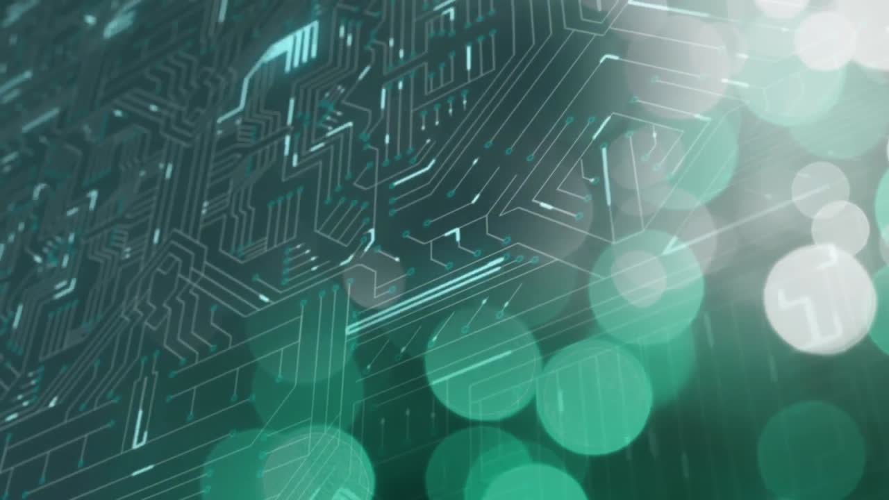 빛나는 컴퓨터 회로판에 데이터 처리의 애니메이션