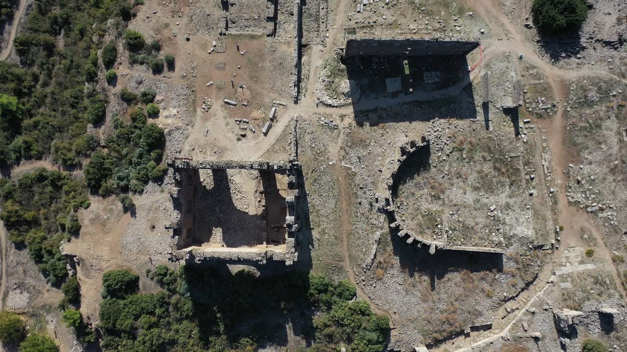 restos de la antigua ciudad griega aspendos en la región de antalya, turquía