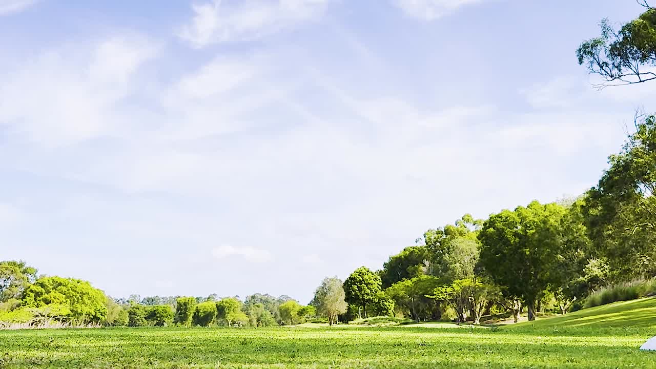 이 좋은 날 에 스 을 하는 골퍼