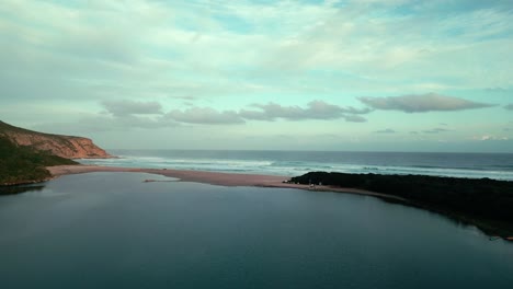 the indian ocean coastline along southern africa