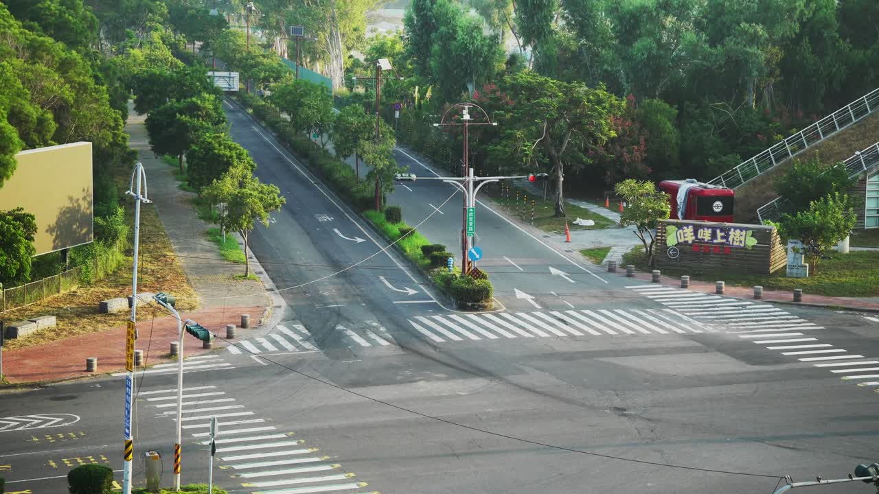 The Intersection right outside Evergreen Hotel across from Southern National Palace Museum