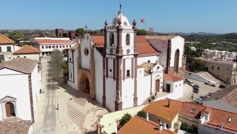 vista aérea da catedral de silves, estilo de arquitetura gótica, algarve, portugal