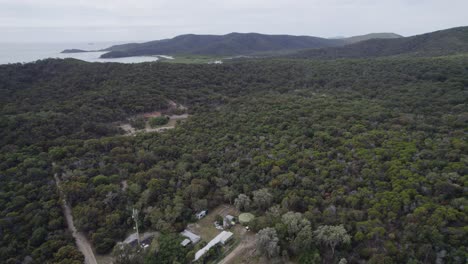 Great-Keppel-Island-Lodging,-Hotels,-And-Fisherman-Beach-In-The-Keppels,-QLD,-Australia