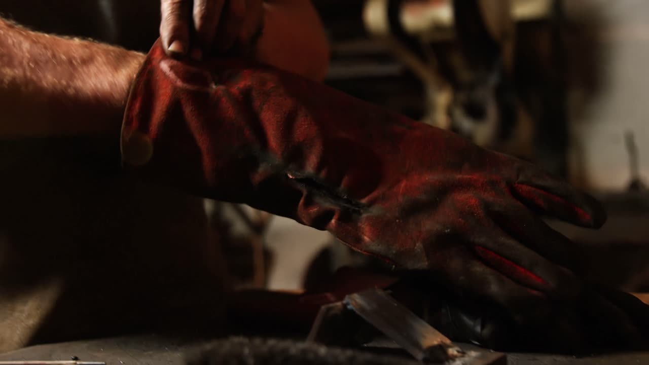 sección media del guante de soldador