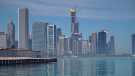 Vista-Panorámica-Del-Horizonte-De-Chicago-En-Un-Día-Soleado