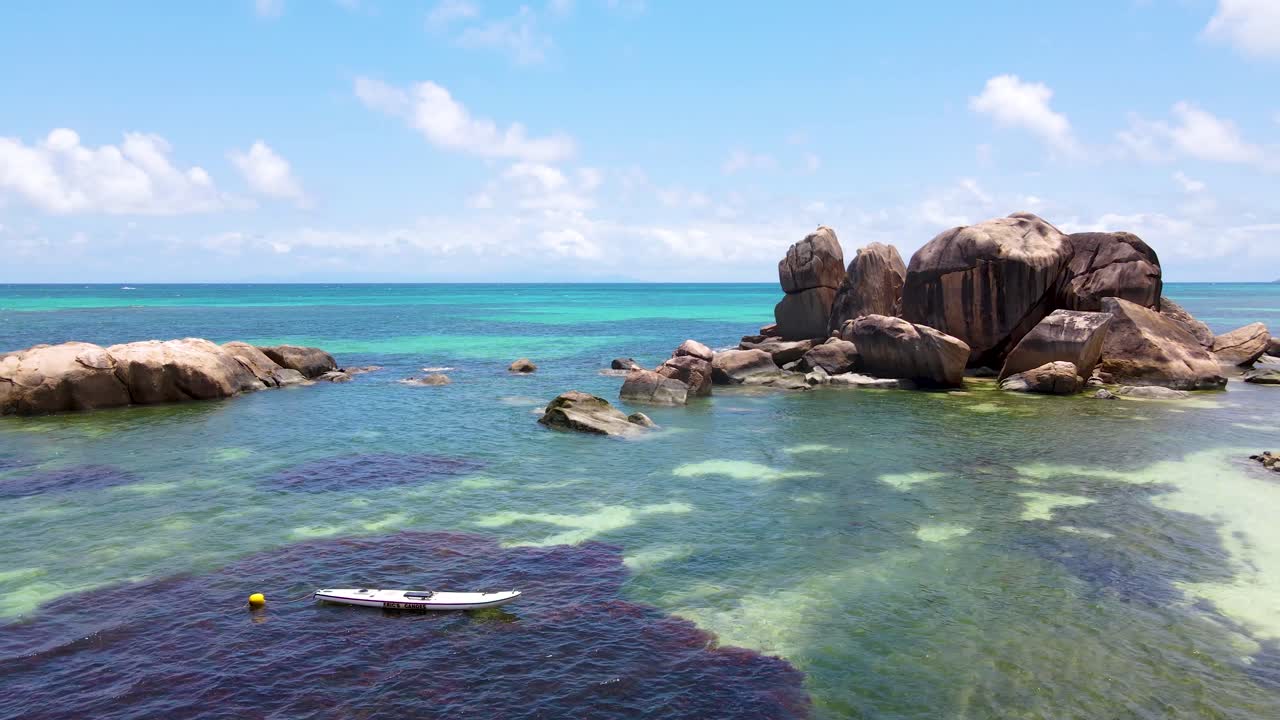 세이셸 la digue 바위 공중 drone40.mp4