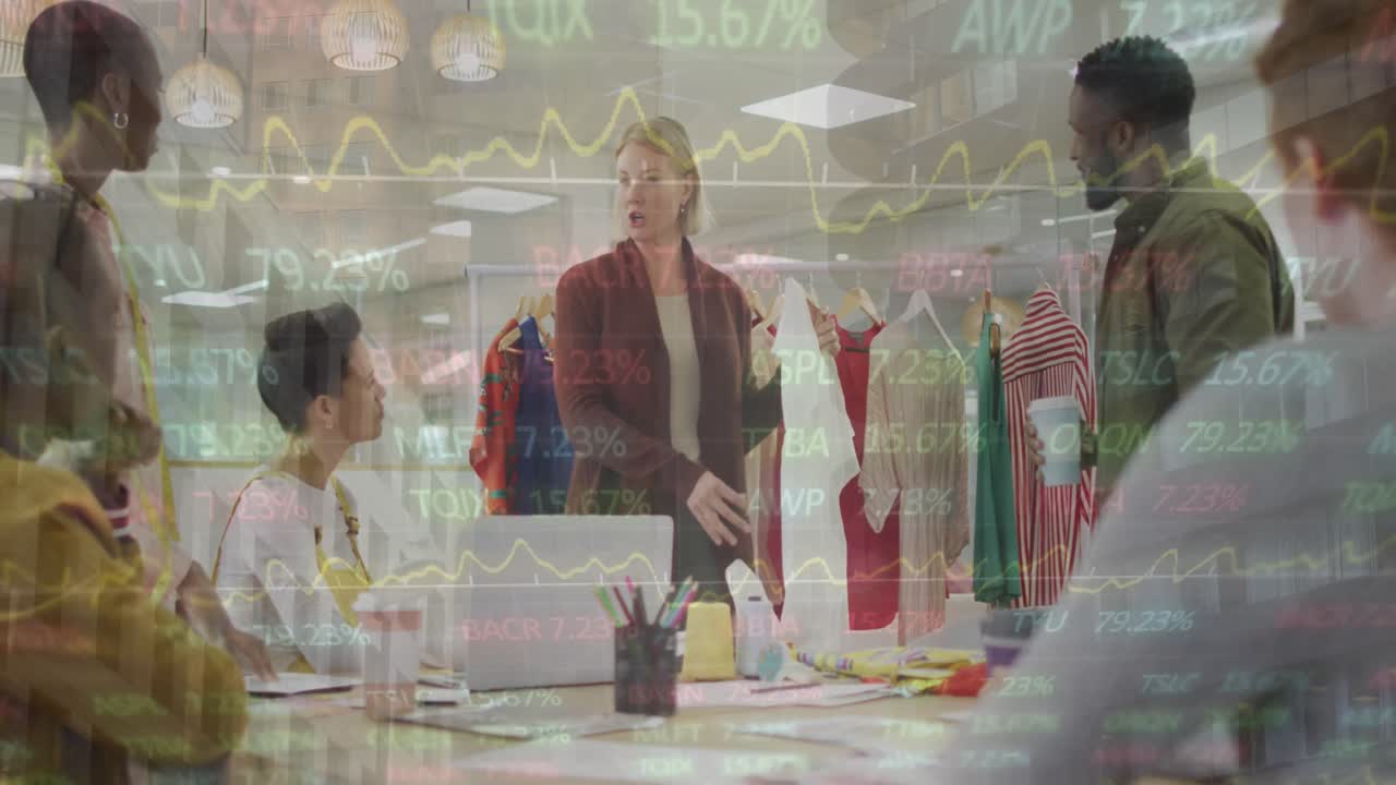 사무실에서 다양한 여성과 남성 동료에 대한 금융 그래프와 데이터의 애니메이션