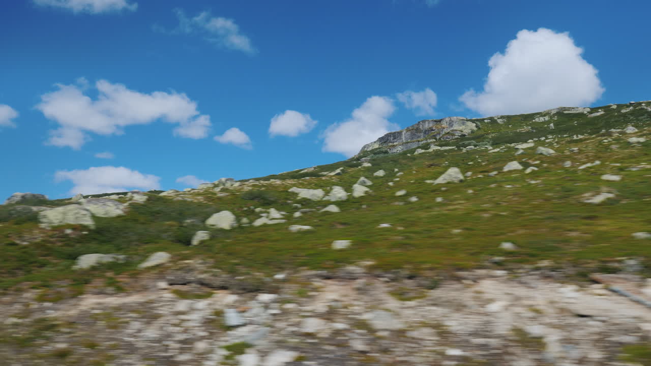 버스 4k 비디오의 창에서 시골 노르웨이 전망의 아름다운 풍경