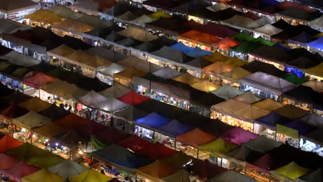 market stalls at night bangkok 02