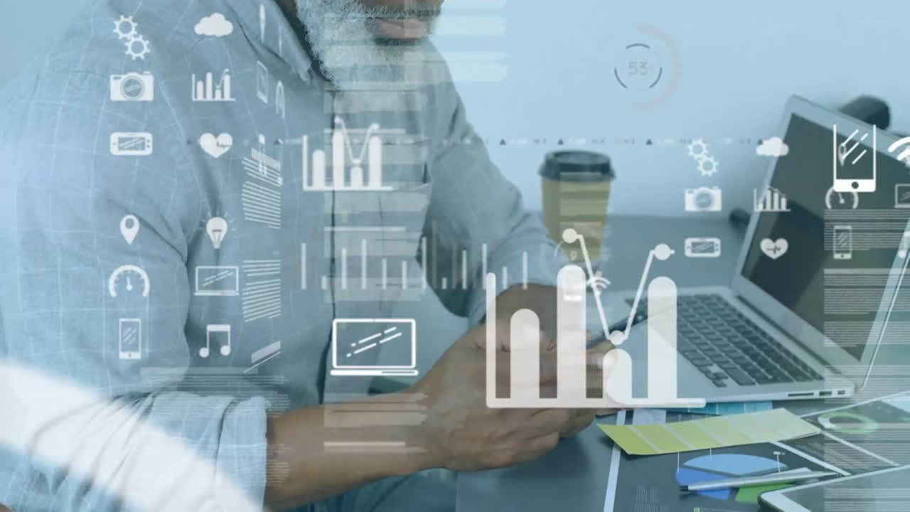 animación de iconos cayendo sobre hombres afroamericanos usando un teléfono inteligente.