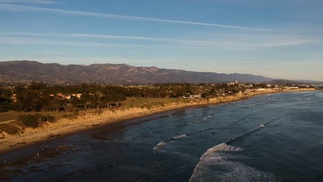 Vista-Del-Paisaje-Desde-El-Punto-De-Vista-Del-Océano