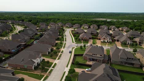 Imágenes-Aéreas-De-Varias-Casas-En-El-Barrio-De-La-Ciudad-De-Trophy-Club-En-Texas