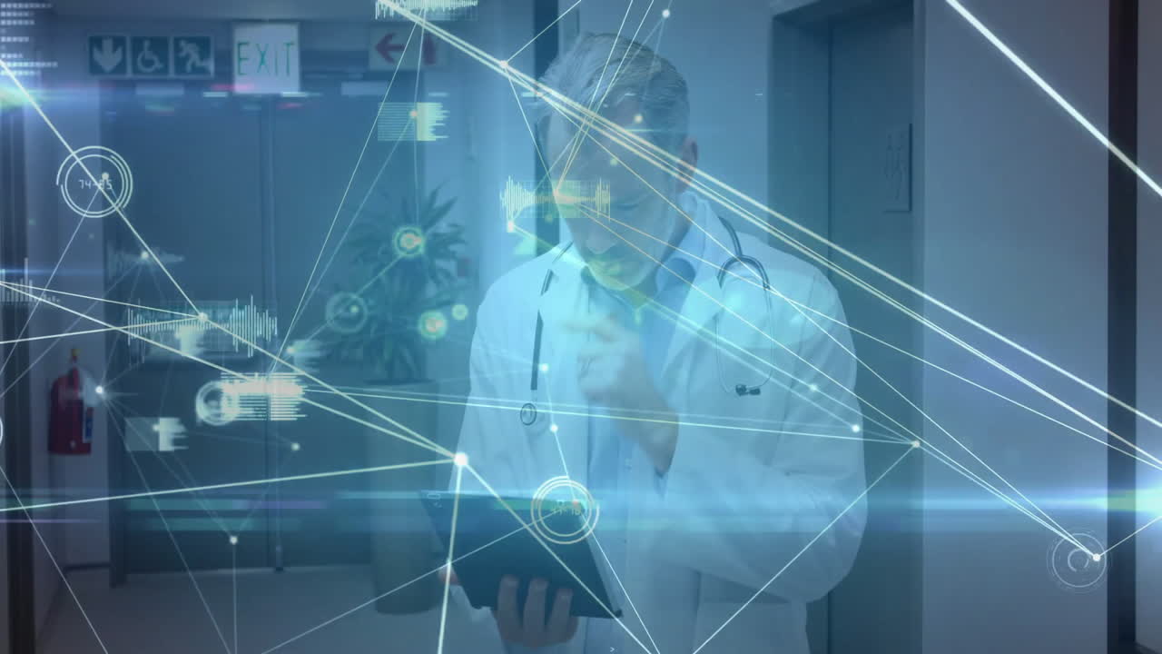 병원에서 백인 남성 의사에 대한 데이터 처리에 대한 연결 네트워크의 애니메이션