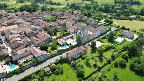 Establecimiento-De-Toma-Aérea-De-La-Ciudad-De-Monpazier,-Francia,-Drone,-Antena