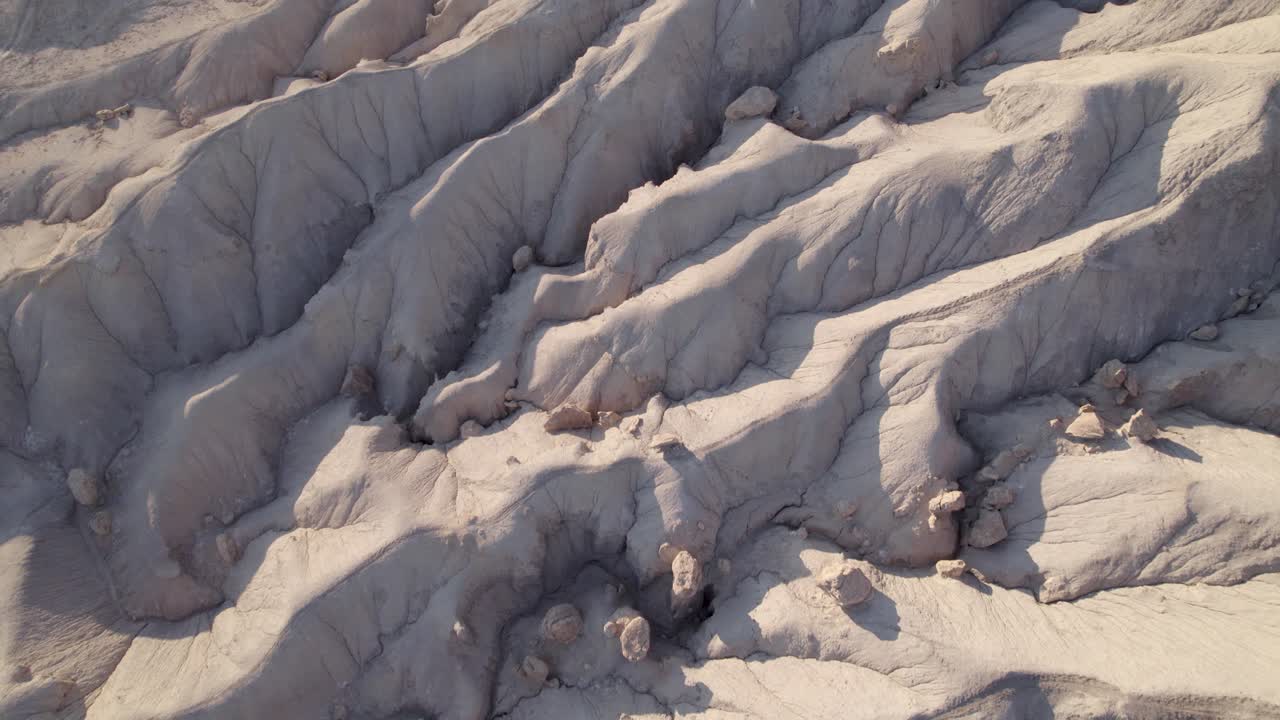 sobrevolar el desierto de green river cerca de la roca de transporte
