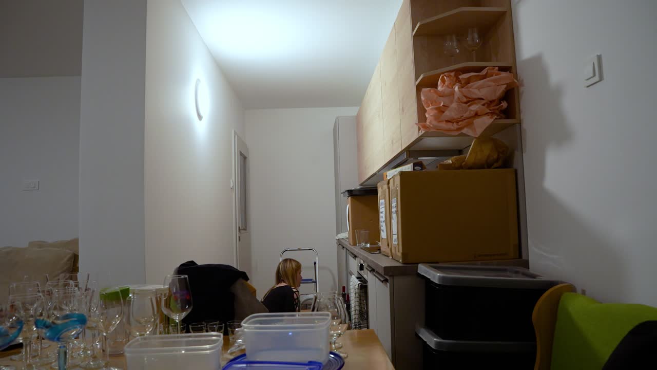 Timelapse of cleaning the kitchen after installing a new on