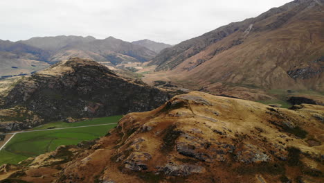 Valle-De-Montaña-En-Nueva-Zelanda-Drone-4k