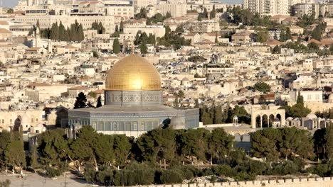 cerca de la cúpula de la roca desde el monte de los olivos en jerusalem