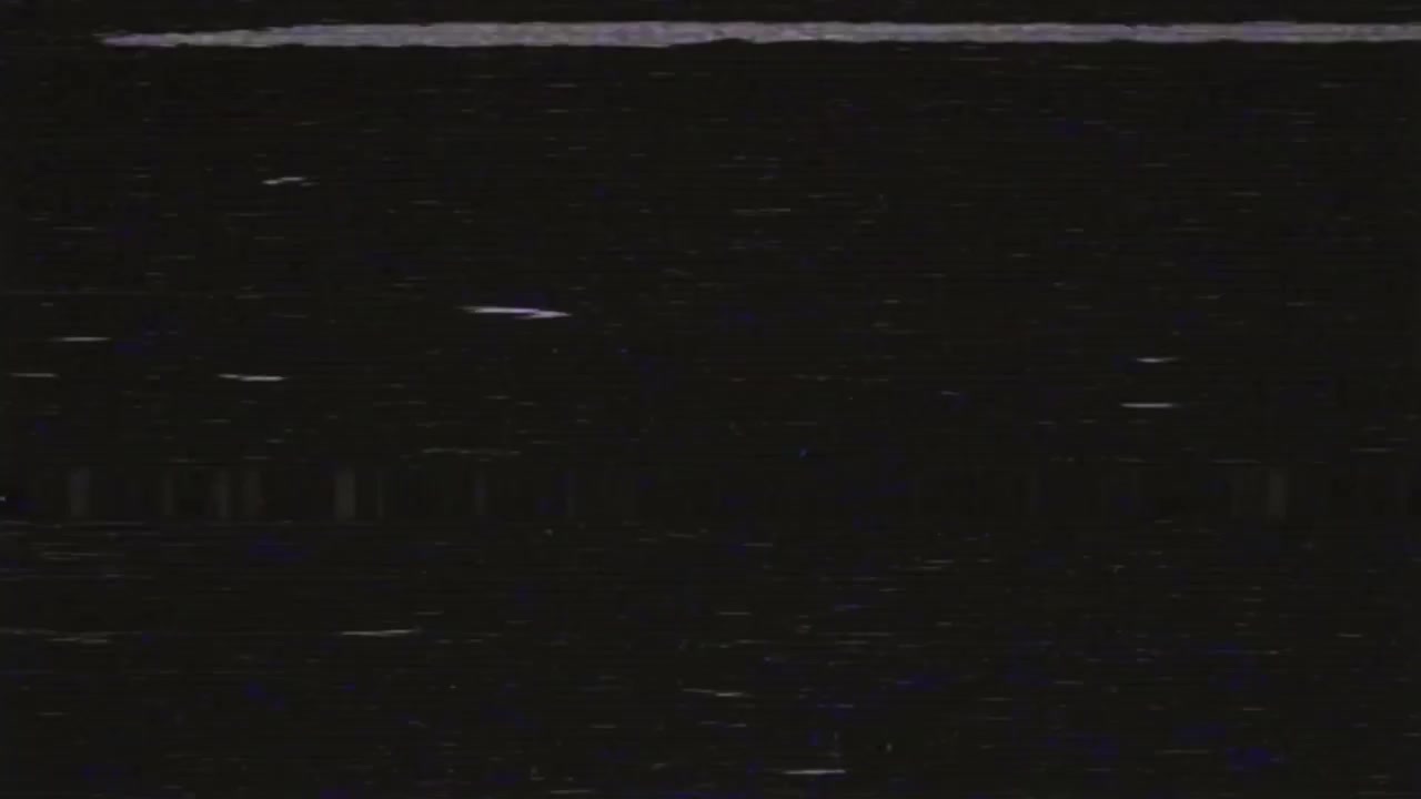 Sfondo Astratto con Rumore Statico Glitch e Distorsione VHS
