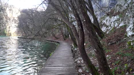 Plitvice-Lakes-NP-Slow-Motion-Pathway