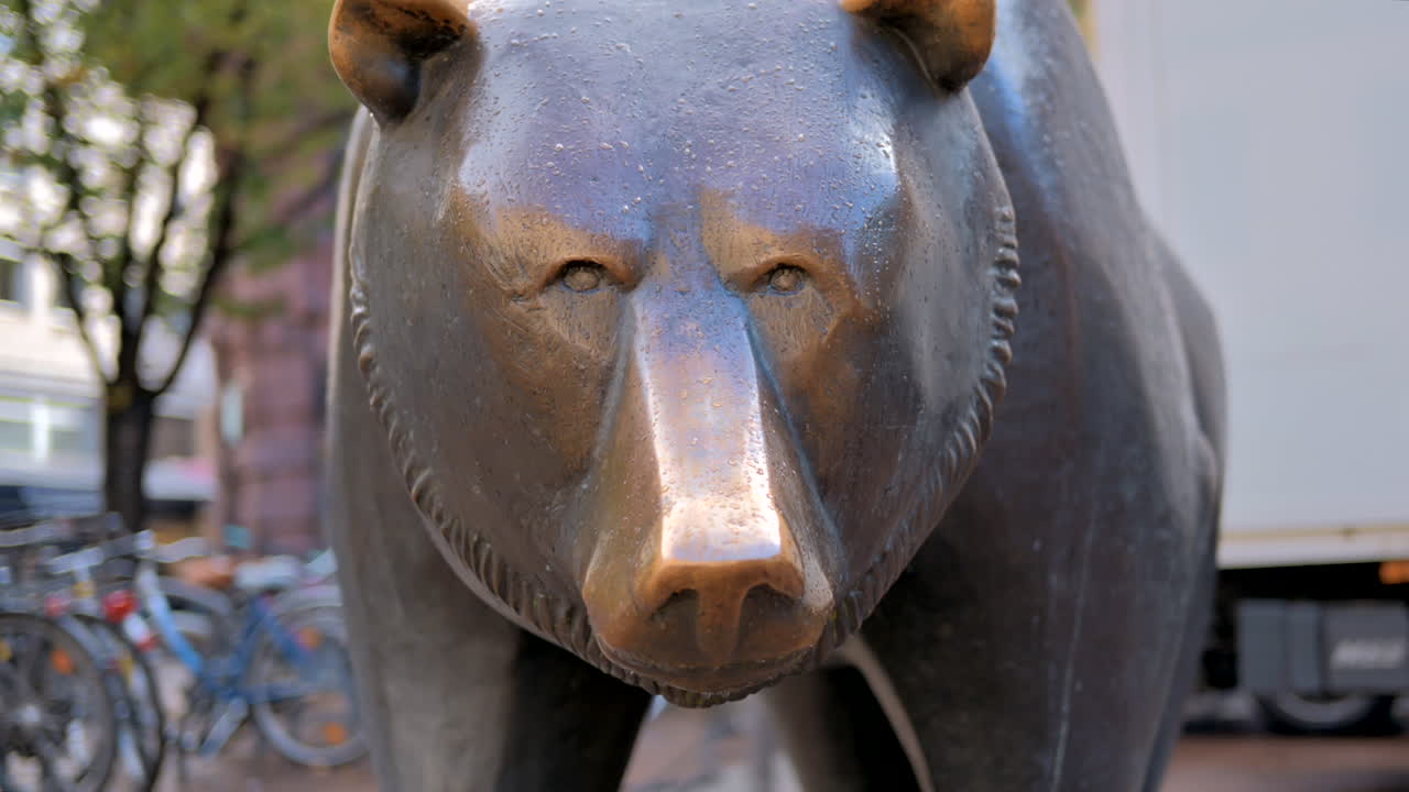 Bear statue near the Bull and Bear Restaurant and Sportsbar in Frankfurt, Germany