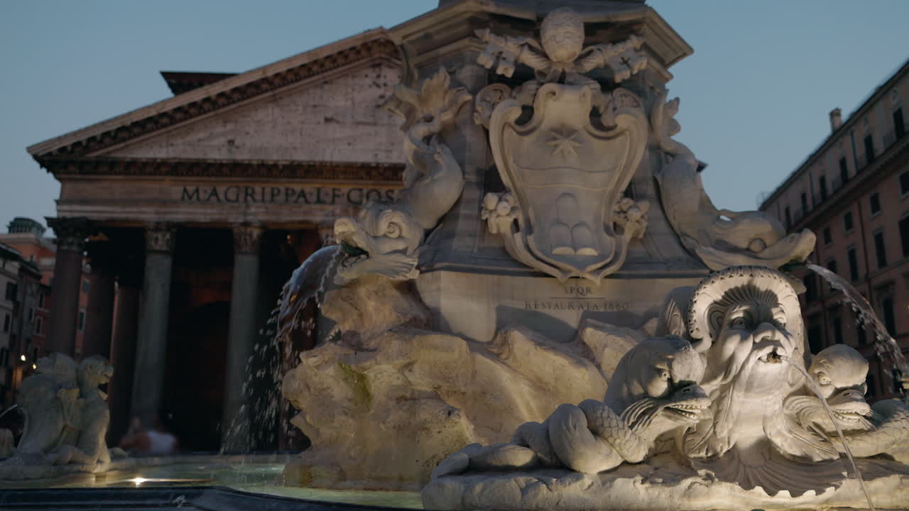 로마의 판테온과 분수