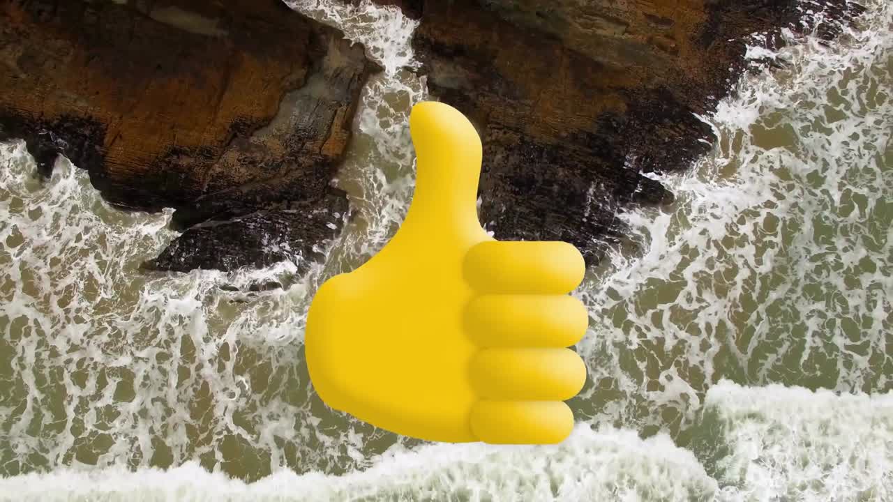 Composizione digitale di un'icona 'Mi piace' su uno sfondo di onde marine viste dall'alto.