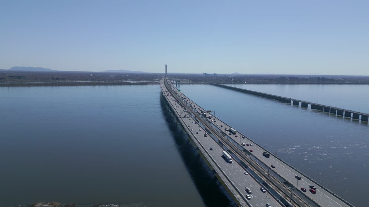 수녀 섬 다리의 fpv 드론 영상