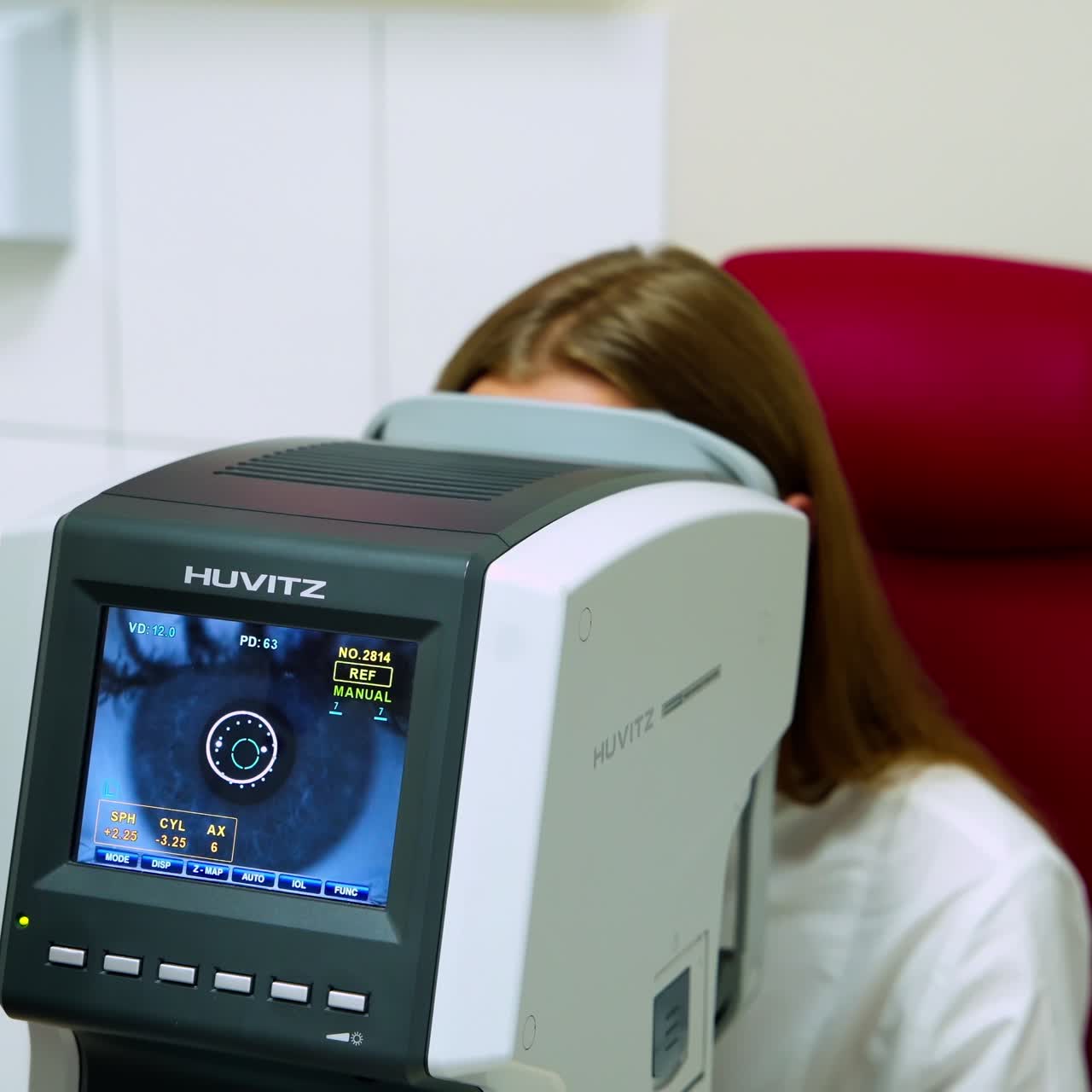 Eye ophthalmologist exam