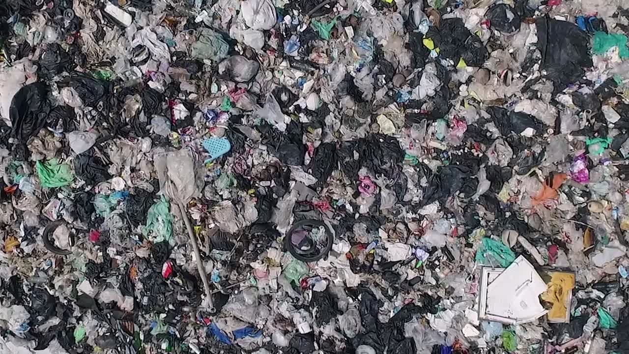 drone levantado de la enorme cantidad de basura 1080 hd asia, tailandia filmada con sony ax700