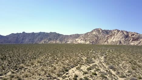 nadie sobrevive más de dos días aquí hermosa vista aérea vista panorámica del vuelo imágenes de drones desierto en el valle de coachella estados unidos 2018