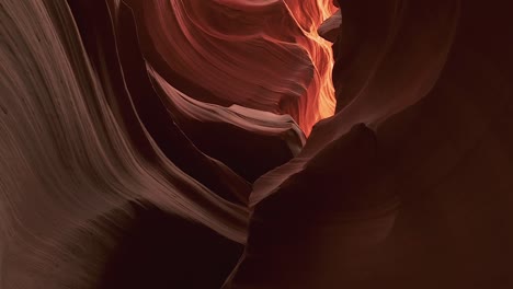 Antelope-Canyon-In-Arizona,-USA---Stunning-Slot-Canyon-With-Dramatic-Curves-And-Narrow-Passageway