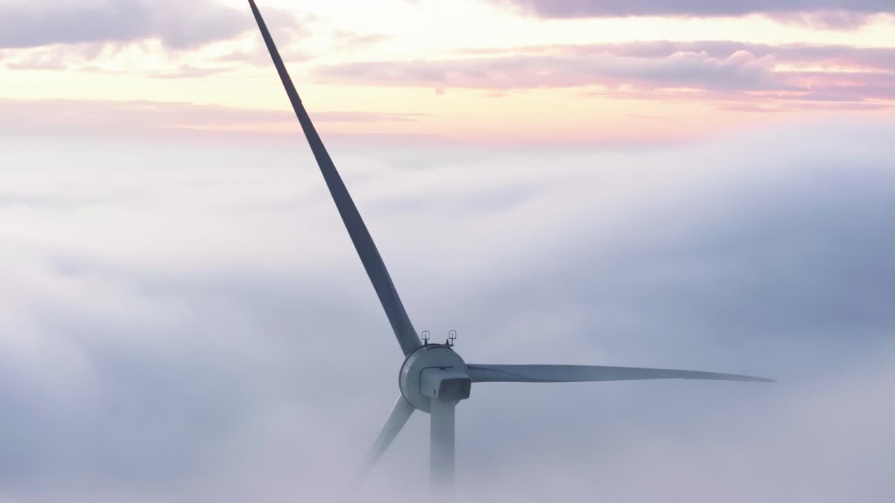 Turbine in foggy cloudy conditions