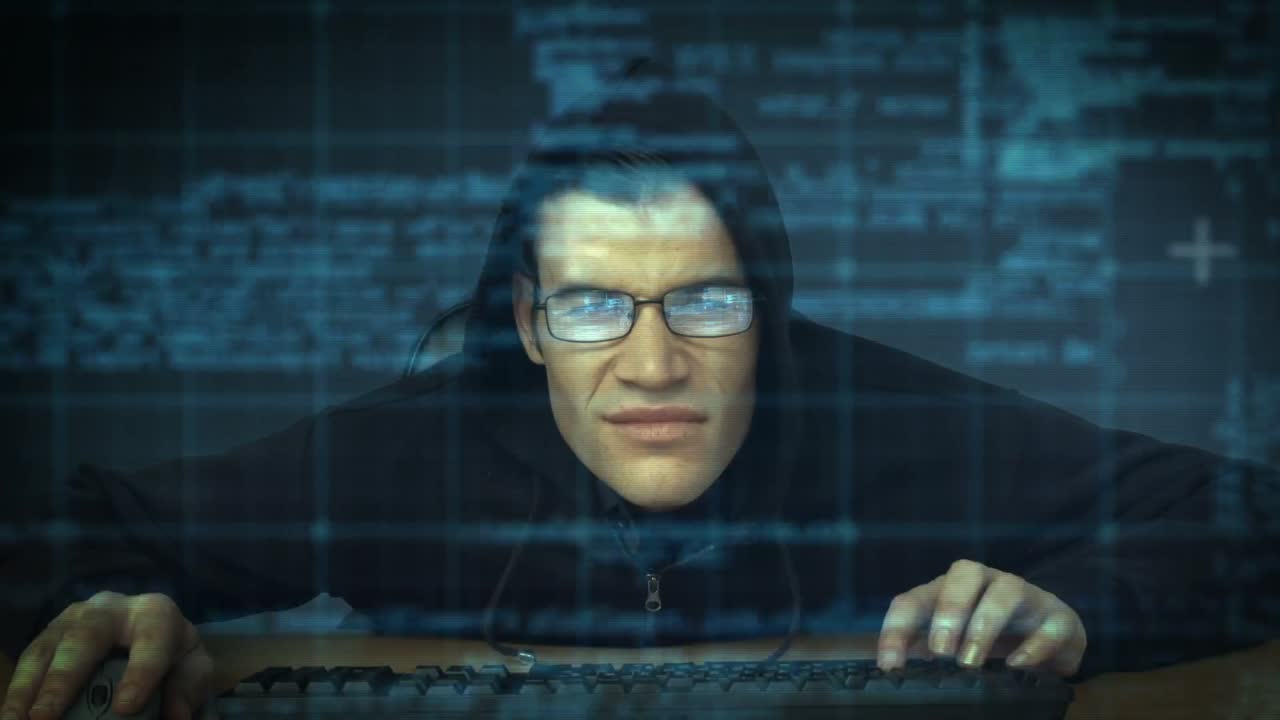 Indbrudstyv hacker ind i en computer