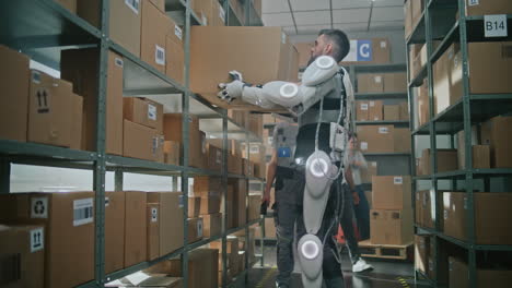 warehouse robots and human workers